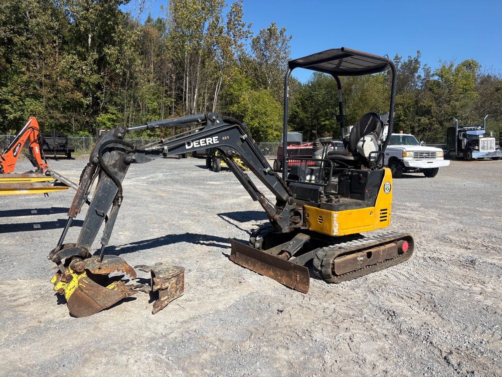 2017 John Deere 17D