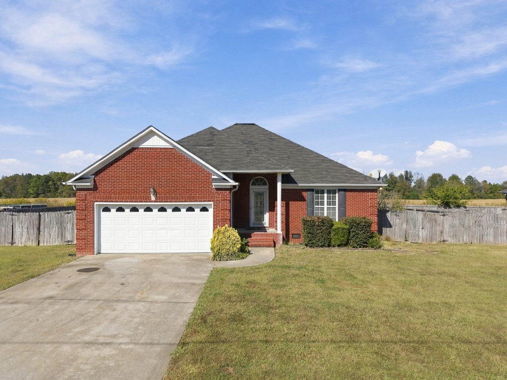 15673 Lapington Rd, Athens, AL 35614