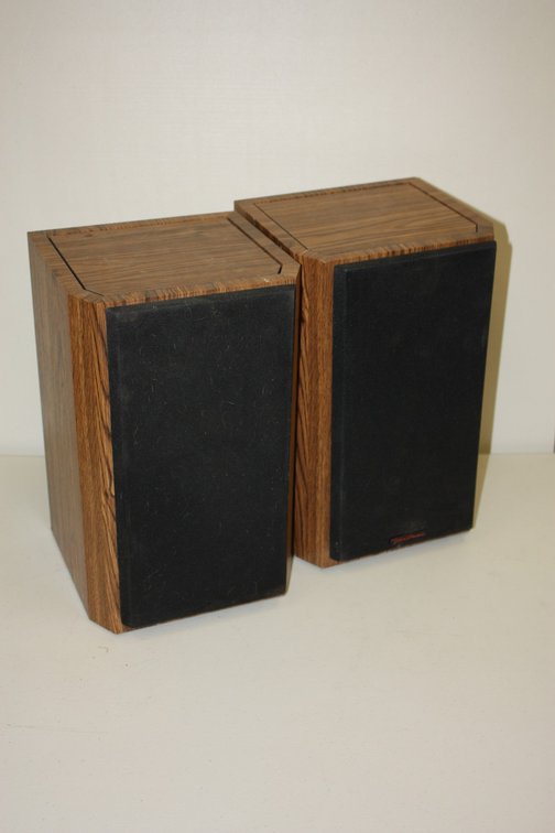Pair Of Venturi BIC V62 Bookshelf Speakers