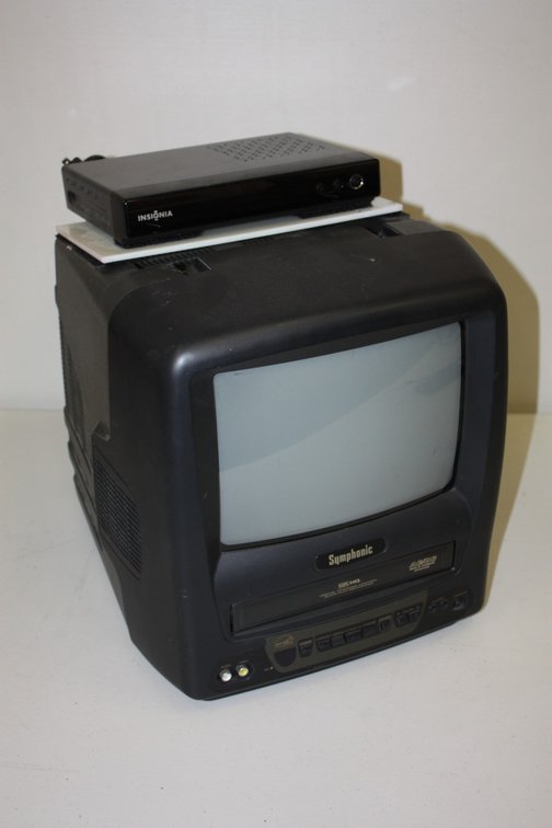 Symphonic 13-Inch CRT TV/VCR Combo Unit, Model SC-3909