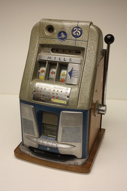Antique Mechanical Mills Novelty High-Top $0.25 Quarter Slot Machine