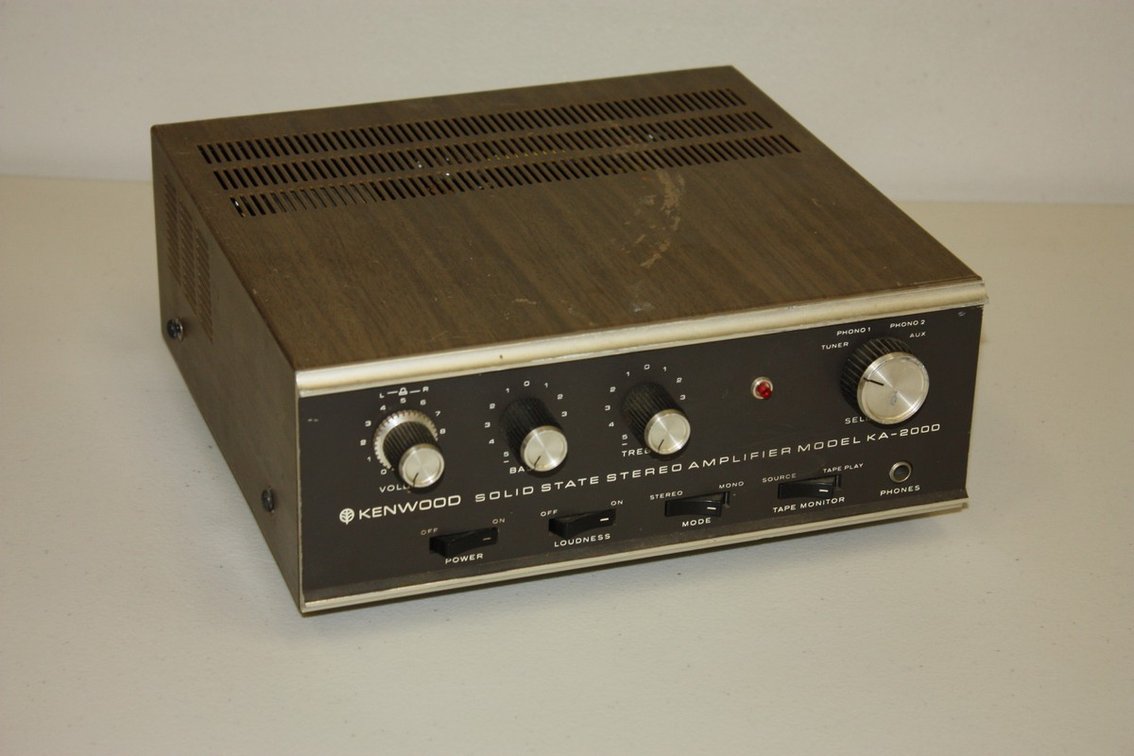 Kenwood Solid-State Stereo Amplifier Model KA-2000