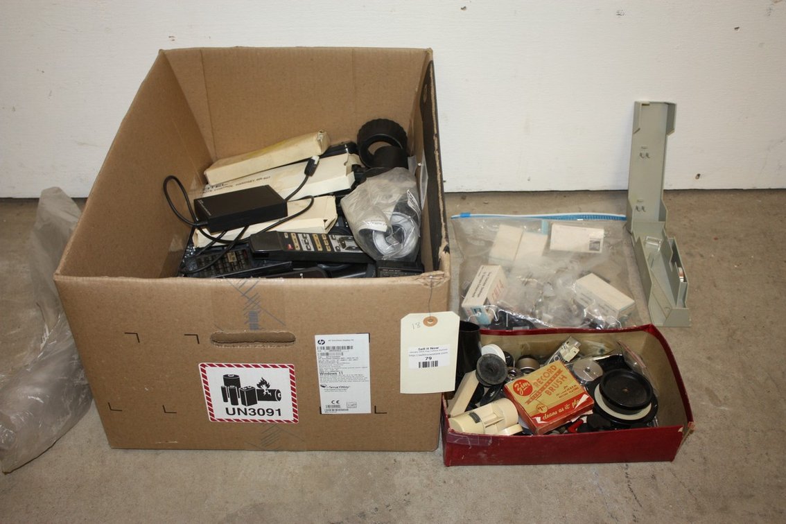 Large Lot Of Vintage Electronics And Repair Parts Including Remotes, Turntable