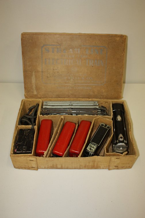 Vintage Marx Streamline Steam-Type Electric Toy Train In Original Box
