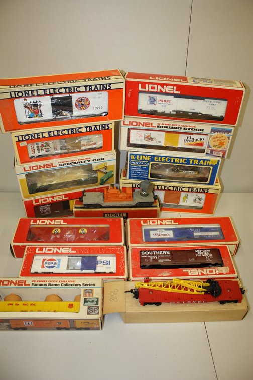 Large Lot Of Vintage Lionel Rolling Stock In Boxes Including Sun-Maid,