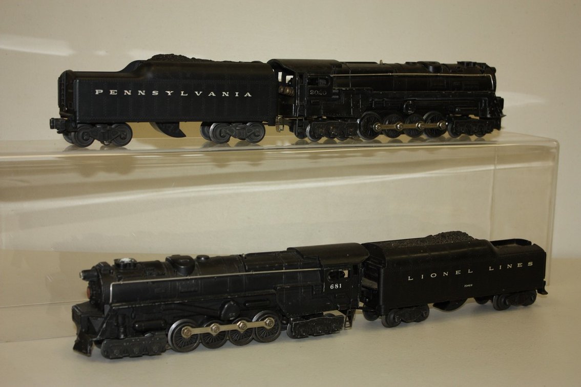 Lot Of Two Vintage Lionel Steam Engines No. 681 And 2020 With Tenders