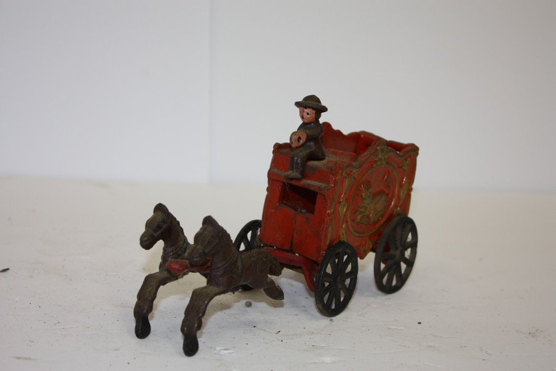 Vintage Cast-Iron Horse-Drawn Circus Wagon Carriage, 8 Inches