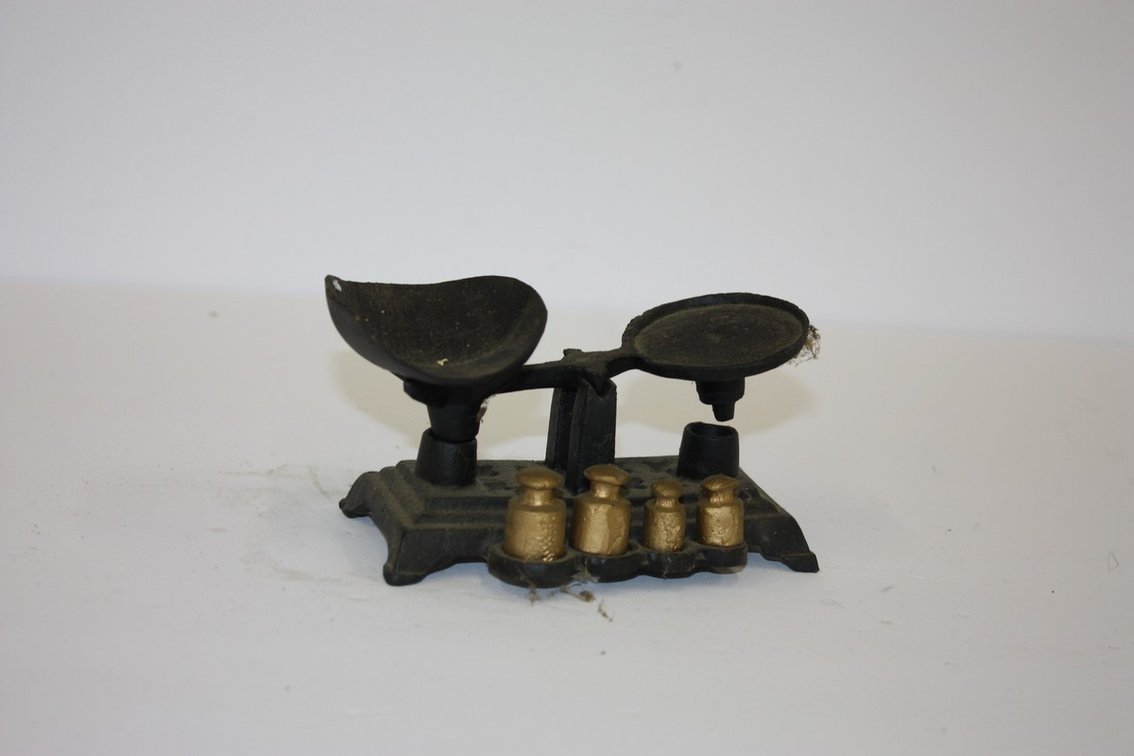 Vintage Cast-Iron Balance Beam Scale With Four Weights
