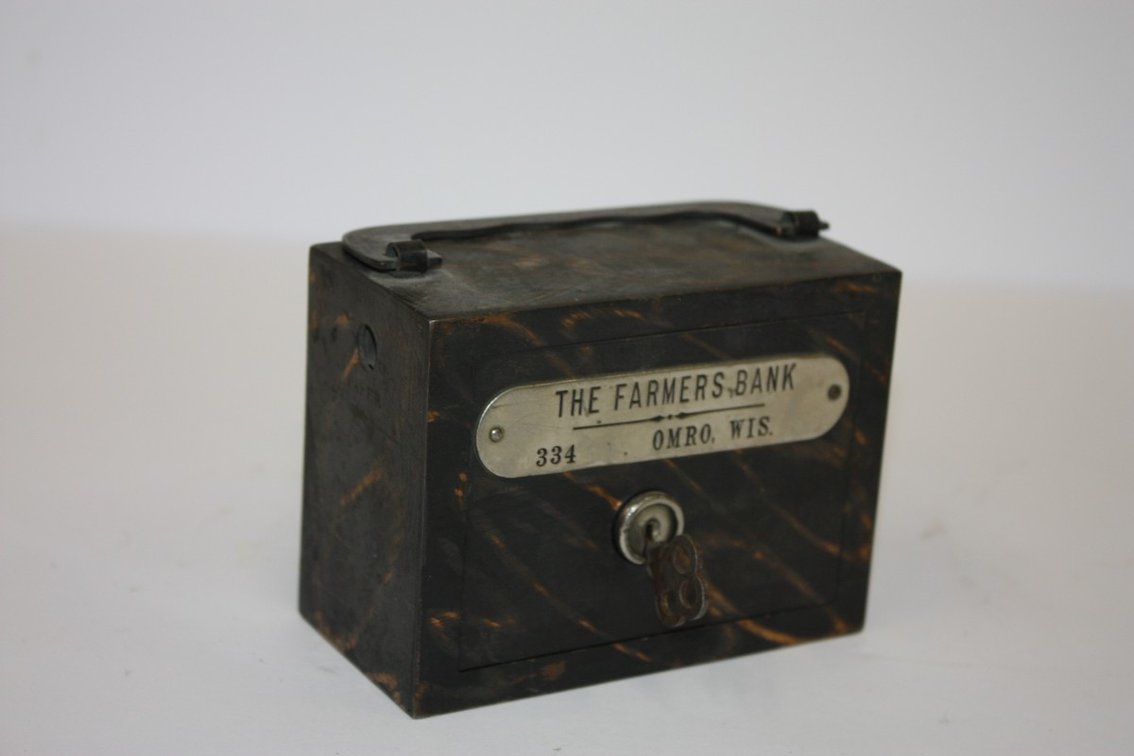 Vintage “The Farmers Bank” Omro, Wisconsin Advertising Suitcase