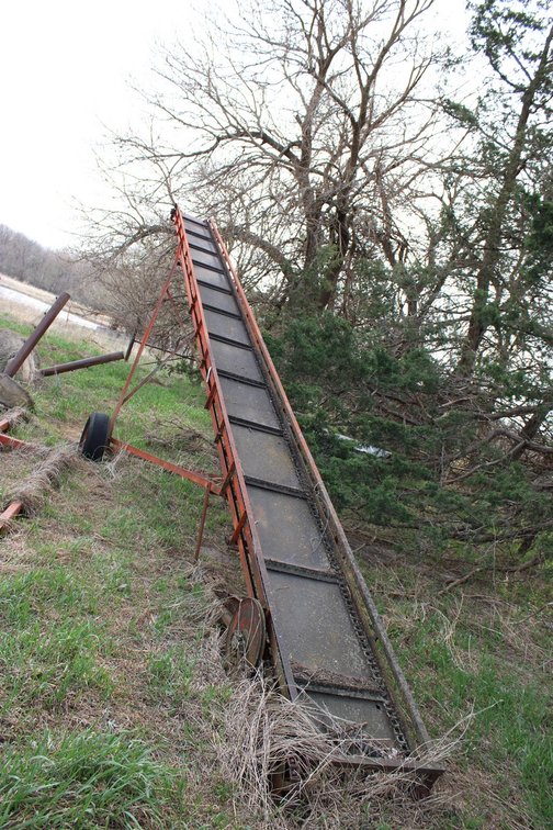 Mobile Bale Hay Elevator