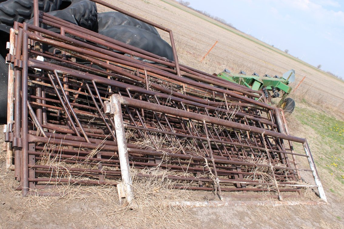 Creep Livestock Feeder Panels (Approx. 11)