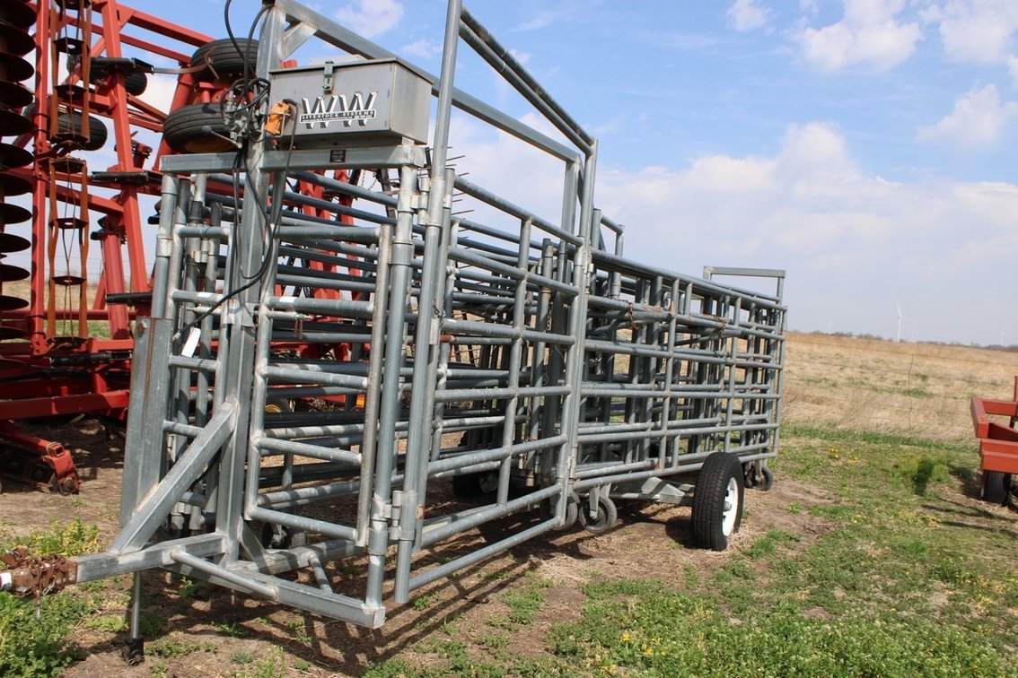 WW Livestock Systems Portable Corral