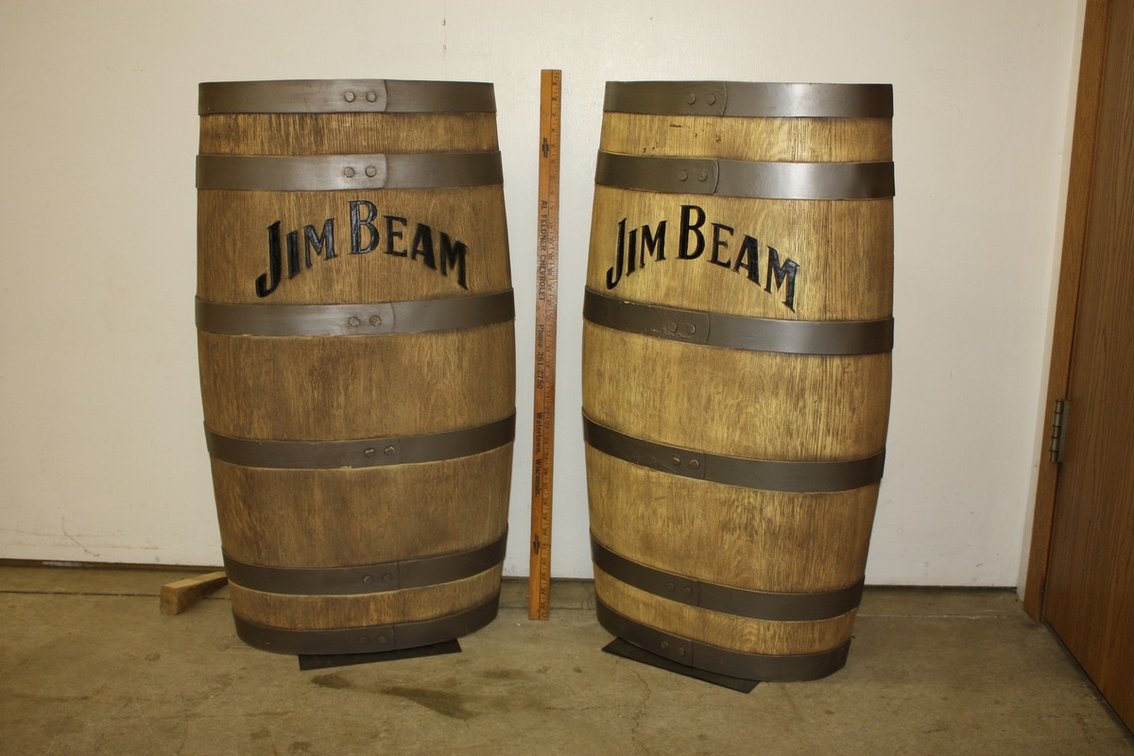PAIR OF TWO VINTAGE JIM BEAM MOLDED WHISKEY BARRELS 35’’ LIQUOR STORE DISPLAY