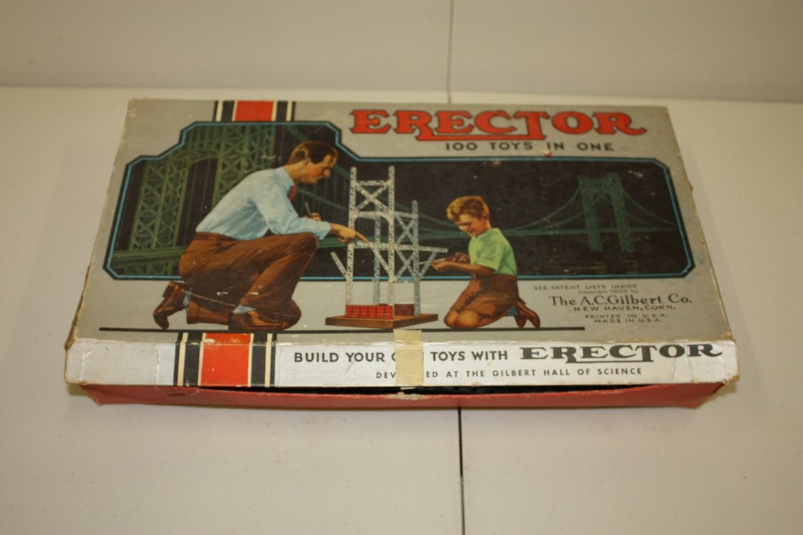 SCARCE VINTAGE ERECTOR SET NO. 6 ½ IN ORIGINAL BOX WITH REVERSING MOTOR