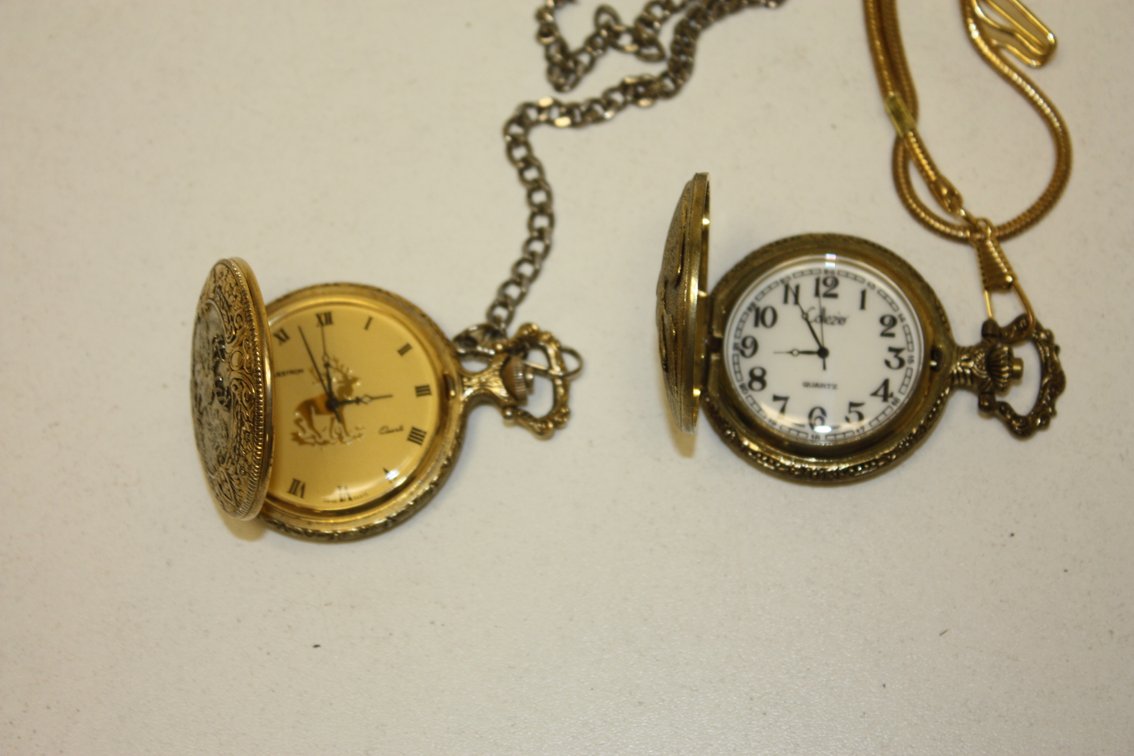 LOT OF TWO VINTAGE POCKET WATCHES, COLLEZIO AND MAJESTRON, SWISS AND JAPAN MOVT