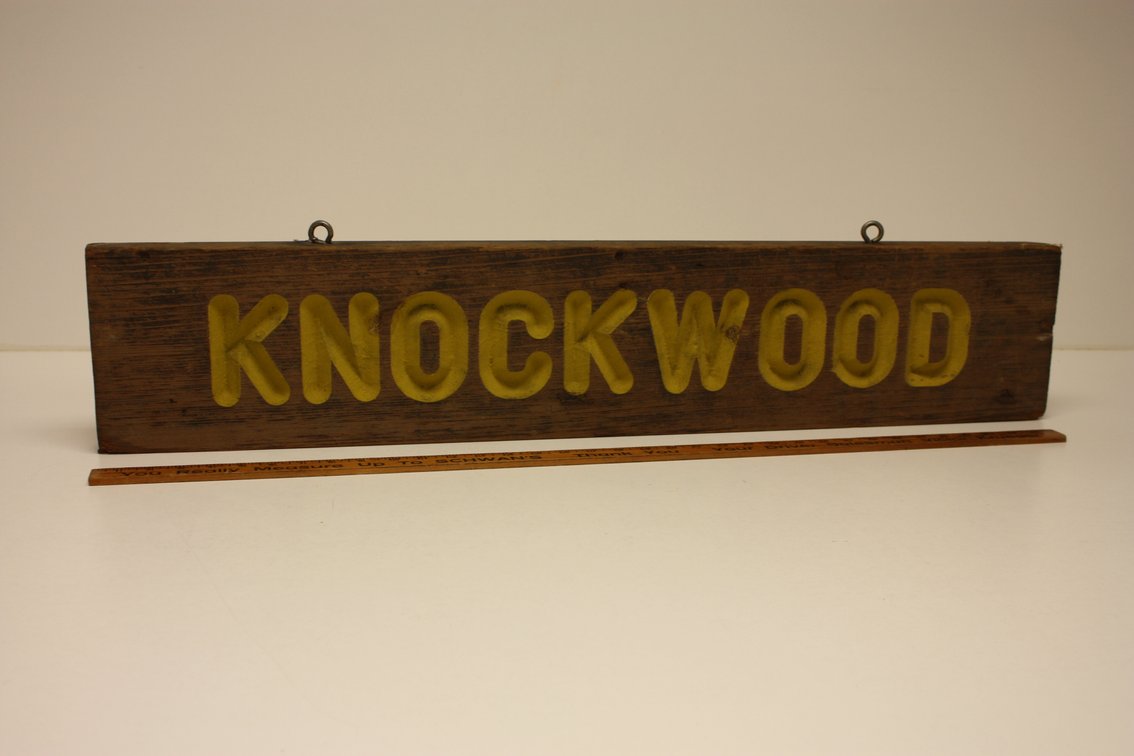 VINTAGE KNOCKWOOD DOUBLE-SIDED WOODEN TRADE SIGN FROM NORTHERN WI CAMPGROUND