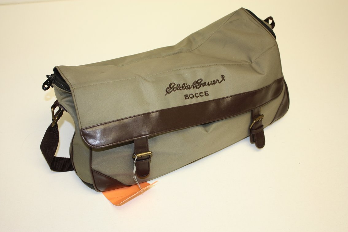 VINTAGE EDDIE BAUER BOCCE BALL SET, IN BAG WITH INSTRUCTIONS