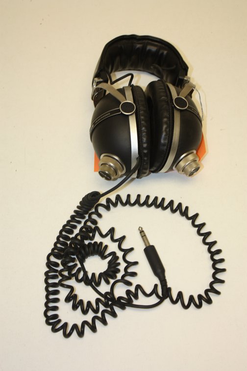 STUNNING VINTAGE PIONEER 2-WAY STEREO HEADPHONES MODEL SE-505