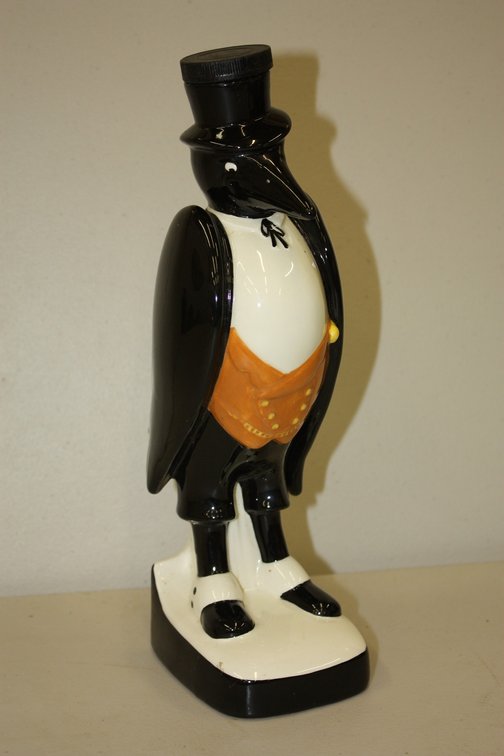 Vintage Royal Doulton Old Crow Decanter Ceramic Whiskey Crow Statue Promotional