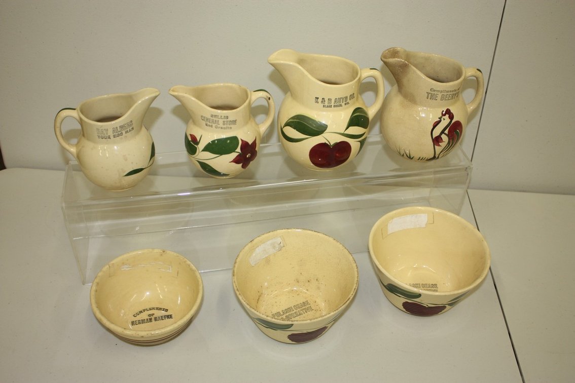 Vintage Large Lot of Wisconsin Watt Wear Advertising Seven Piece Pottery Set