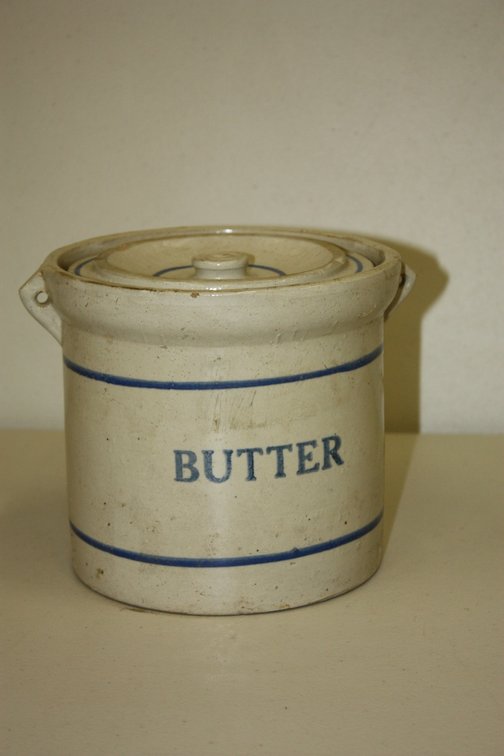 Vintage Red Wing Butter Crock with Lid, Stoneware, Excellent Condition 6 1/2 in