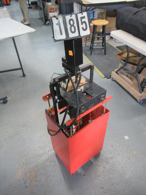 Lot 185