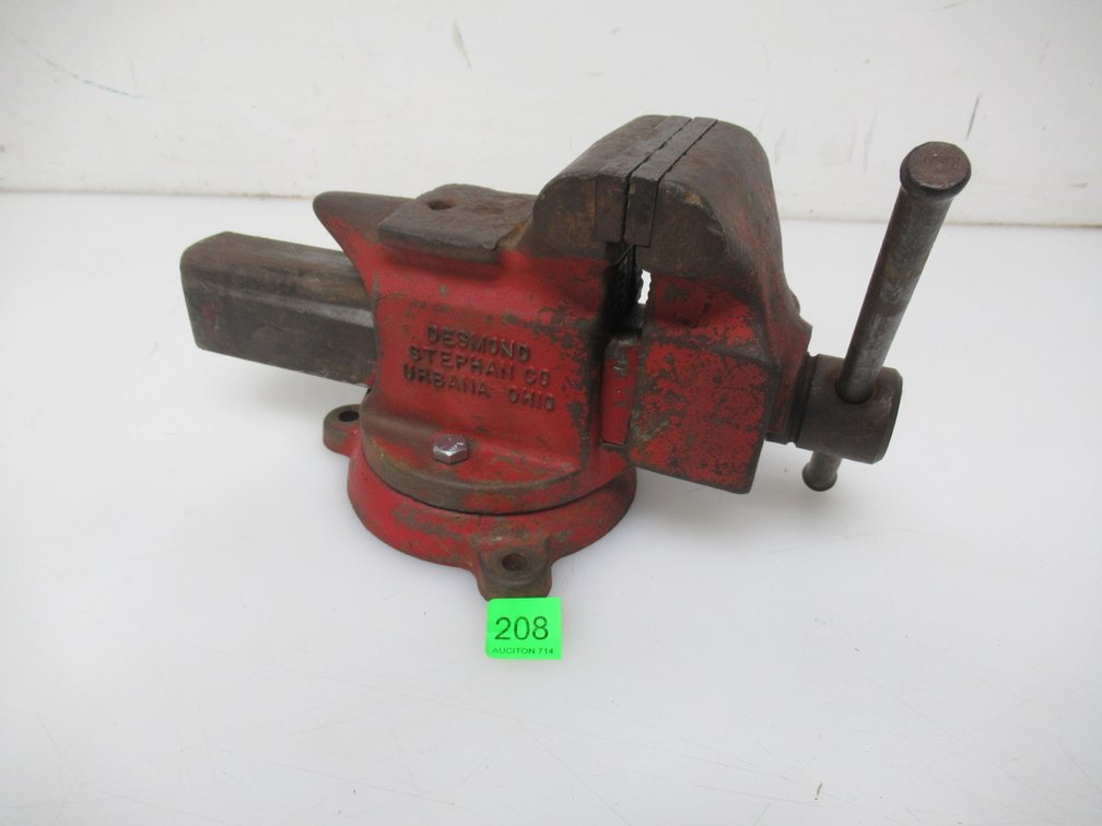 Lot 208