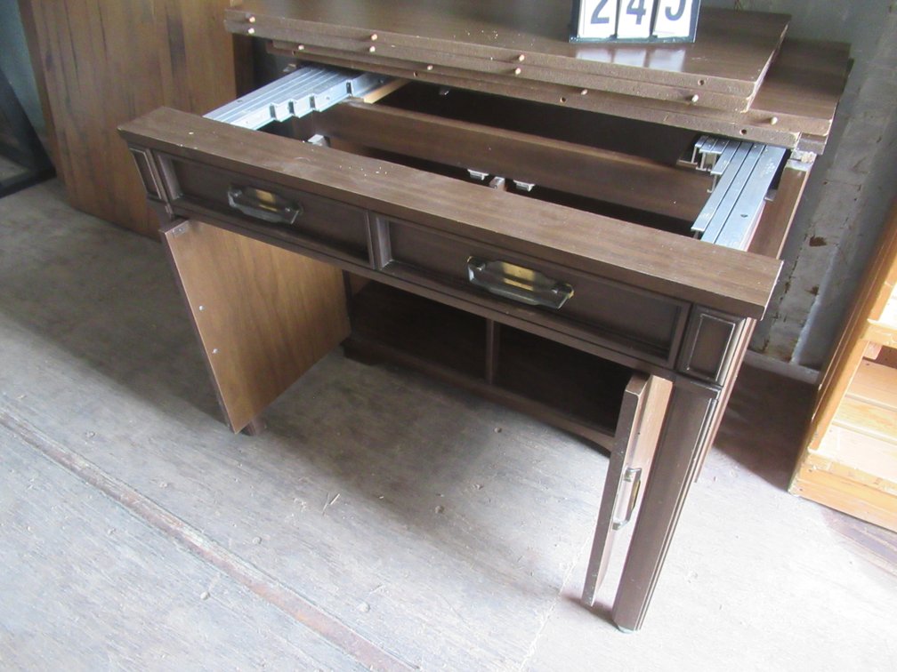 Lot 245