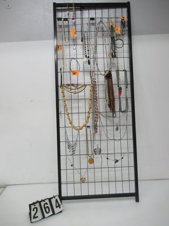 Lot 264