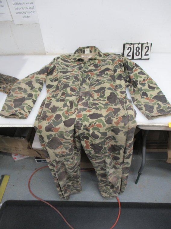 Lot 282