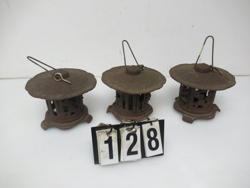 Lot 128
