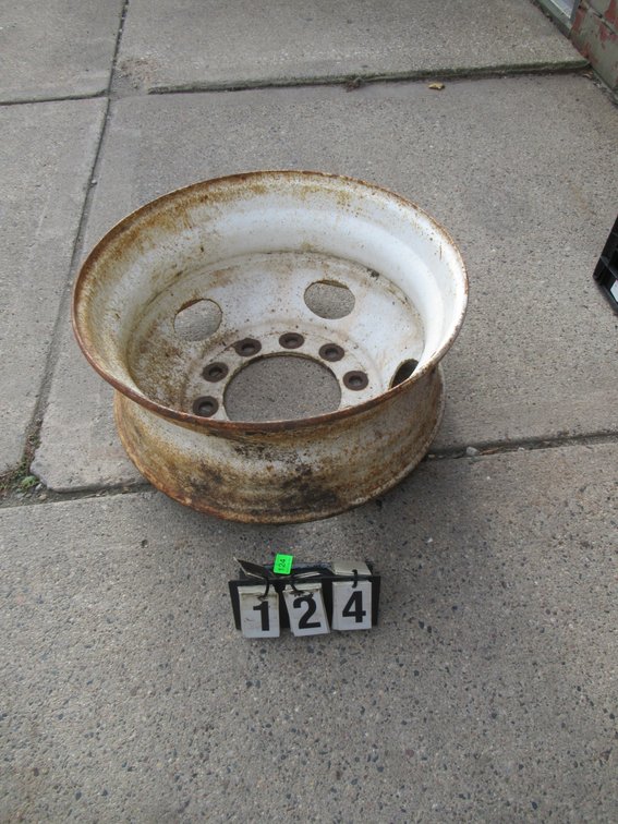 Lot 124
