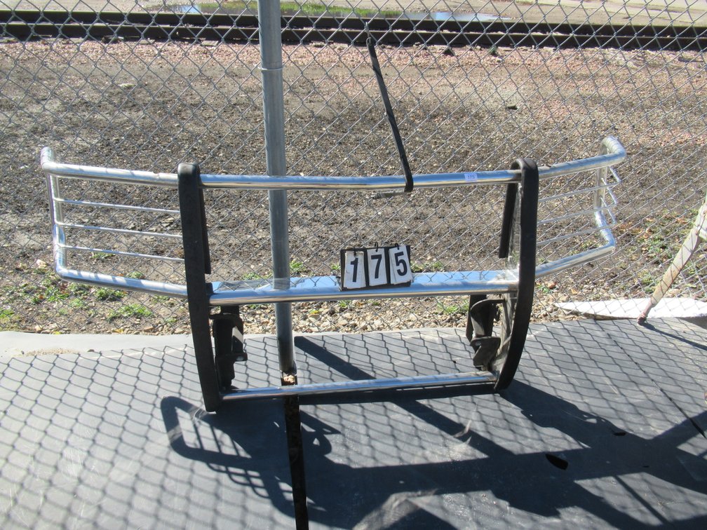 Lot 175
