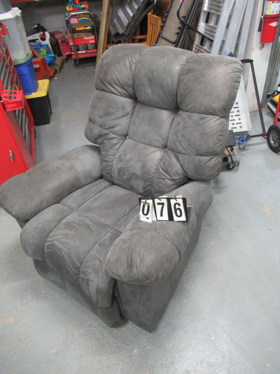 Lot 76