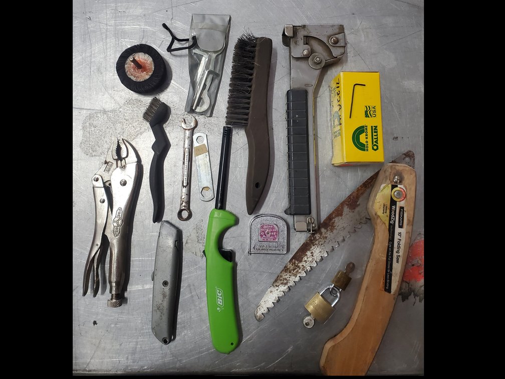 Lot 61: Hand tools