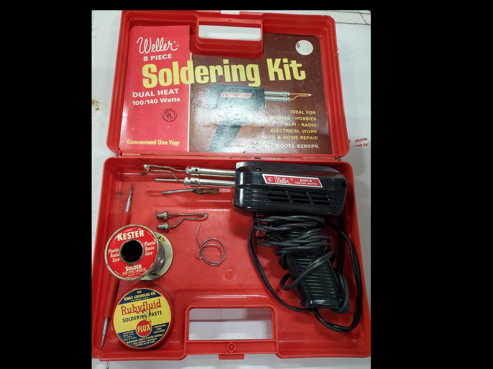 Lot 93: Soldering kit and lights 