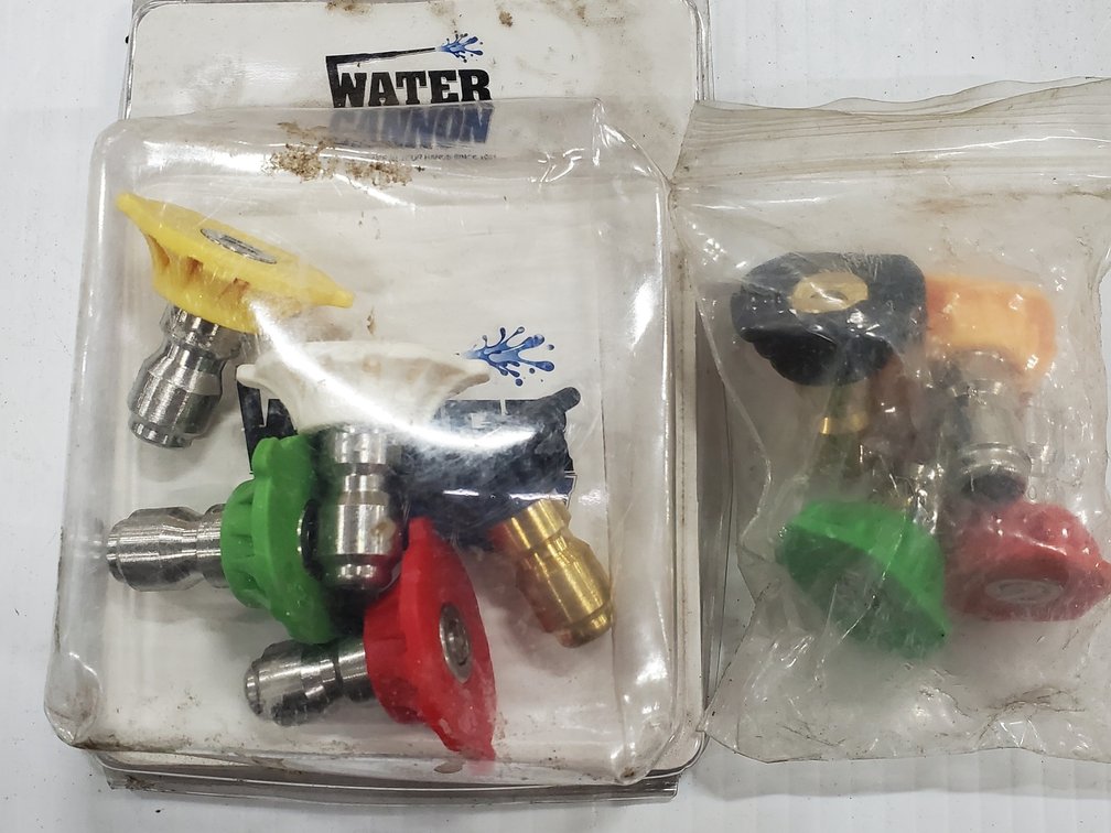 Lot 33: Pressure washer tips