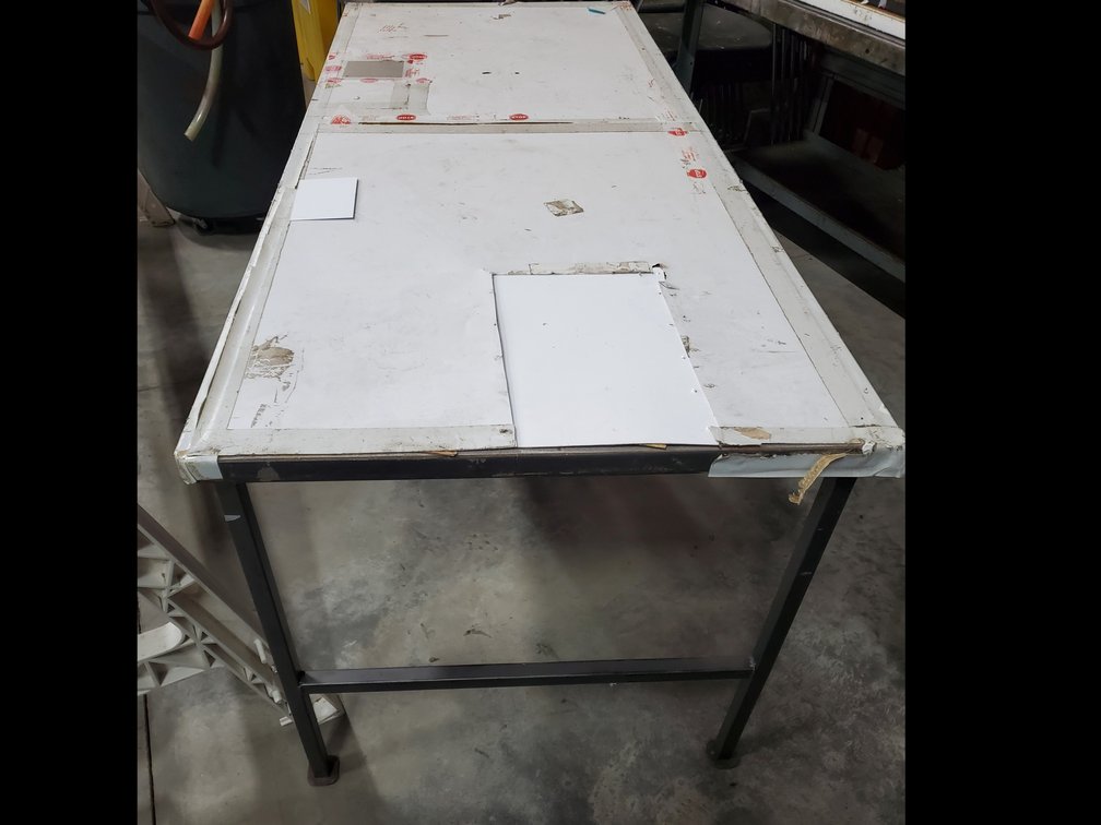 Lot 38: Table