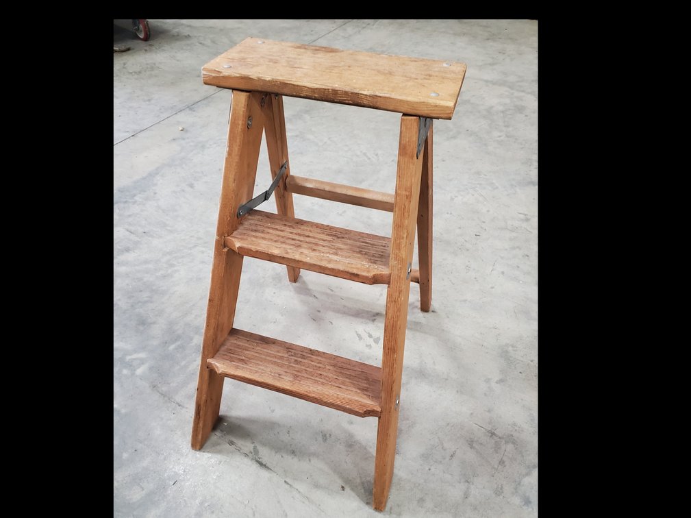 Lot 36: Mini step ladder
