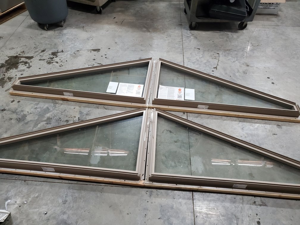 Lot 176: Thermo-tech windows