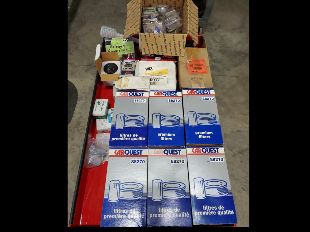 Lot 167: Automotive parts