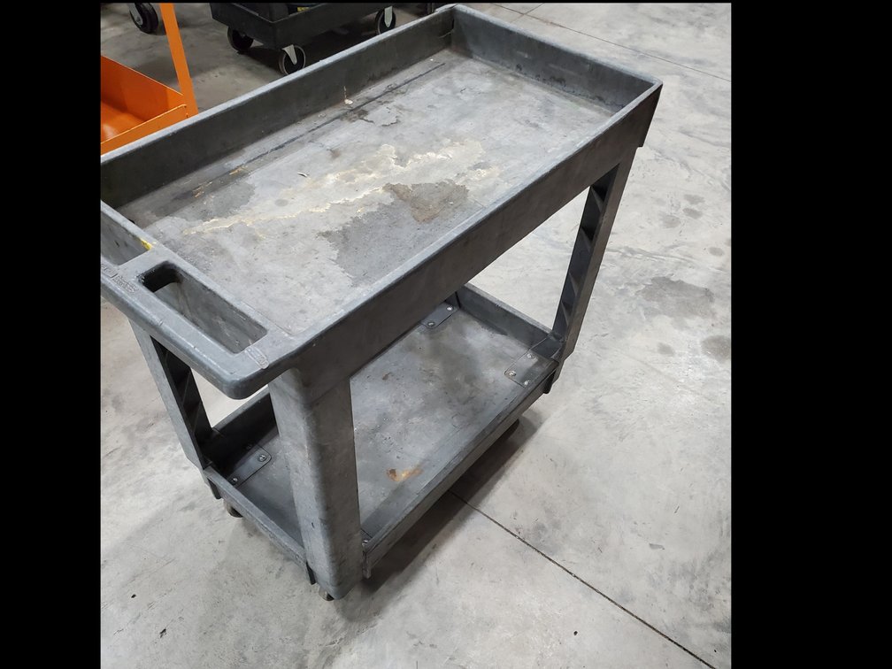 Lot 98: Poly cart