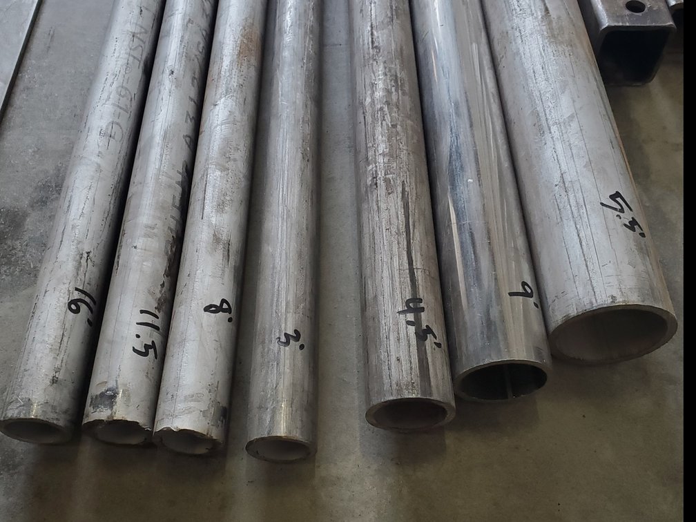 Lot 80: Stainless pipe/tubing