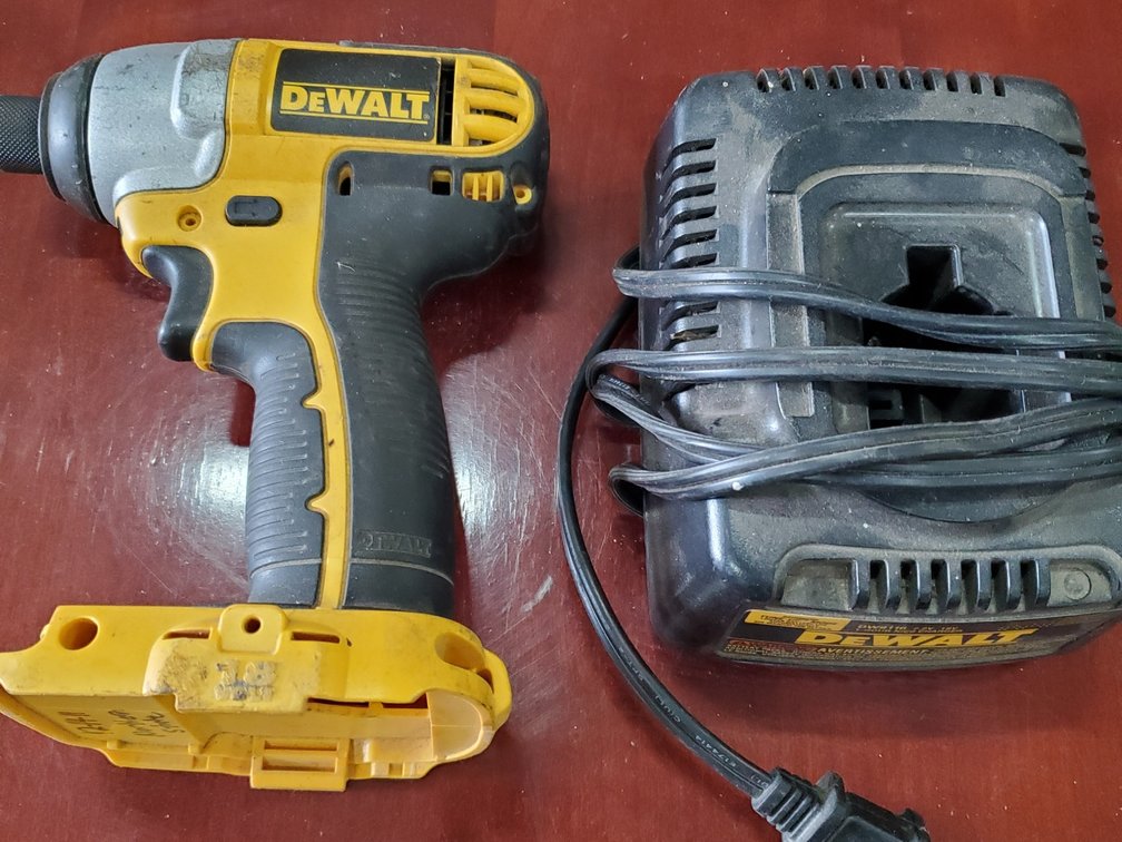 Lot 130: Dewalt 18volt impact driver