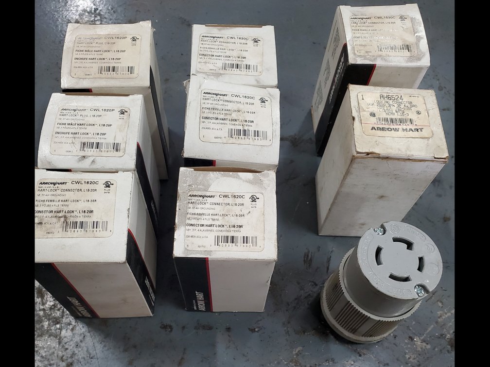 Lot 151: Electrical plugs