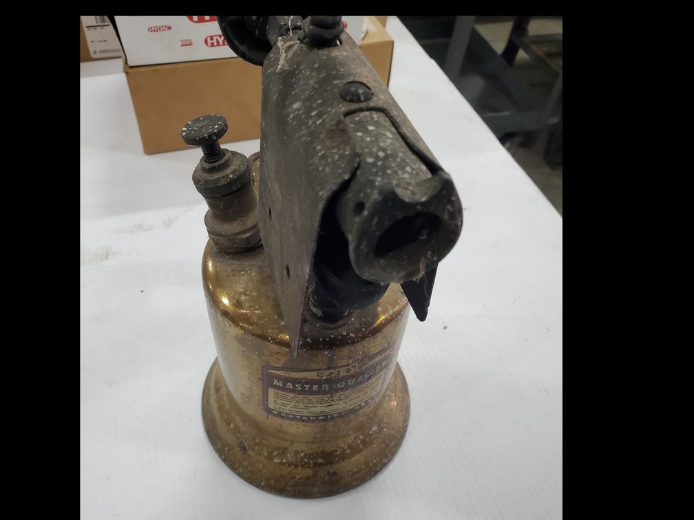 Lot 159: Wards flame thrower