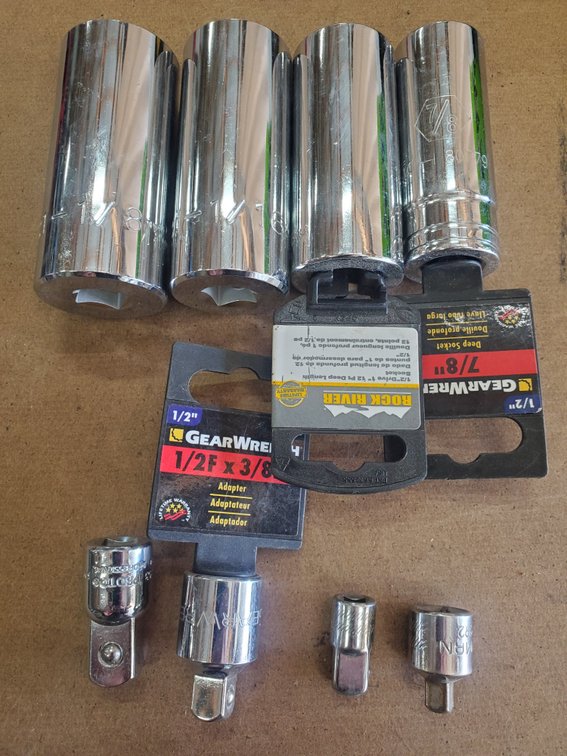 Lot 194: Gearwrench sockets