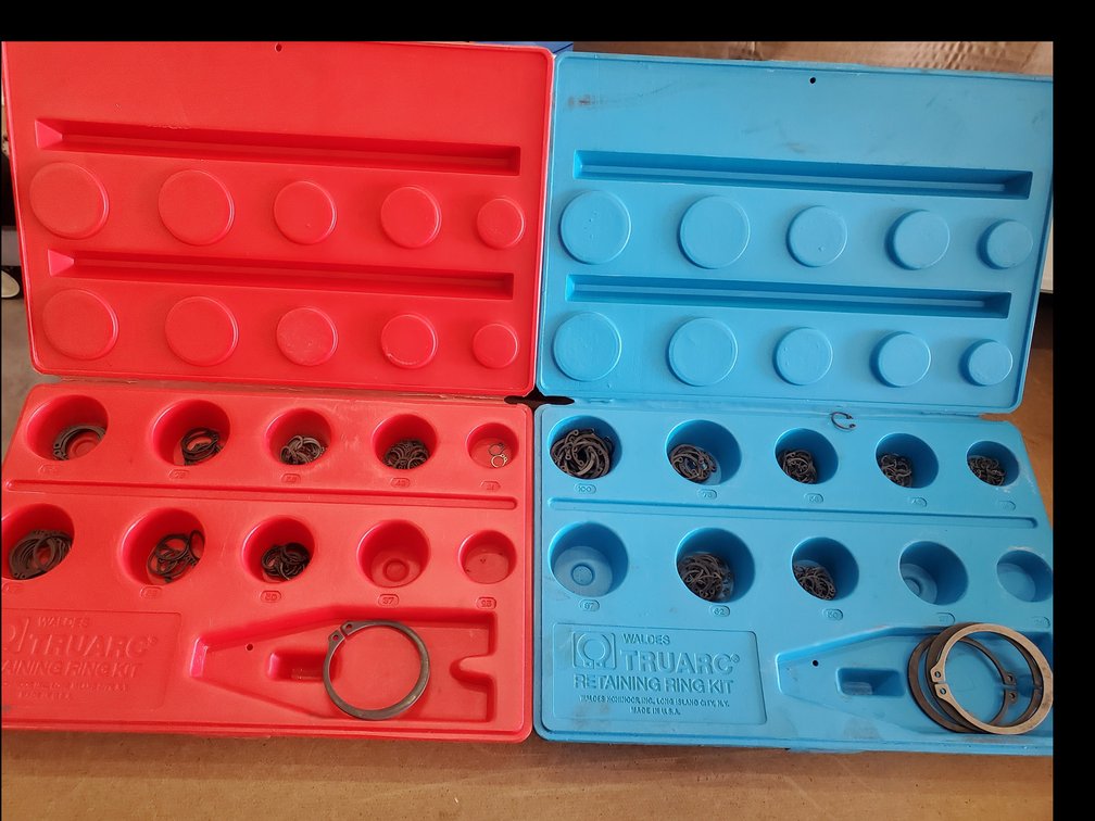 Lot 197: Snap ring sets
