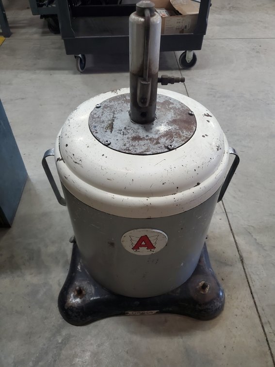 Lot 204: Oil system?