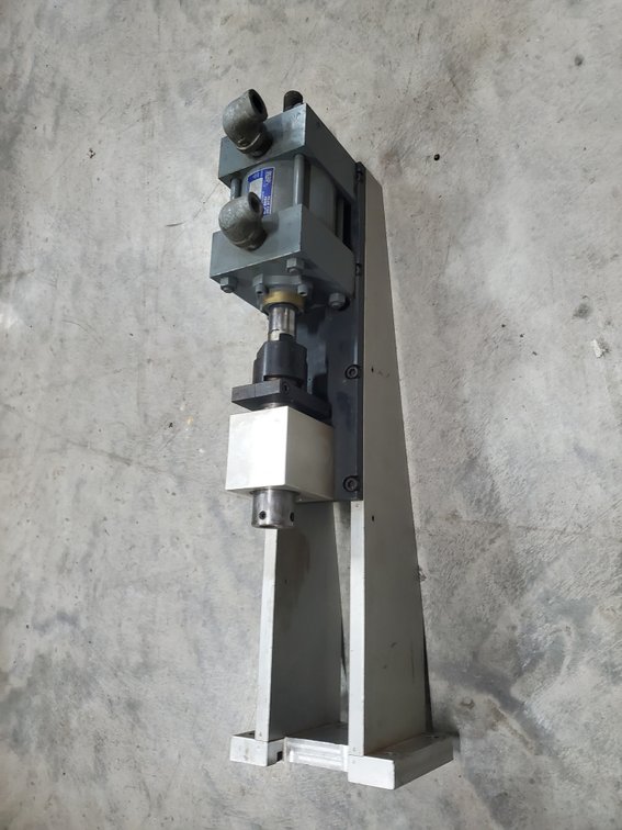 Lot 212: Hydraulic motor?